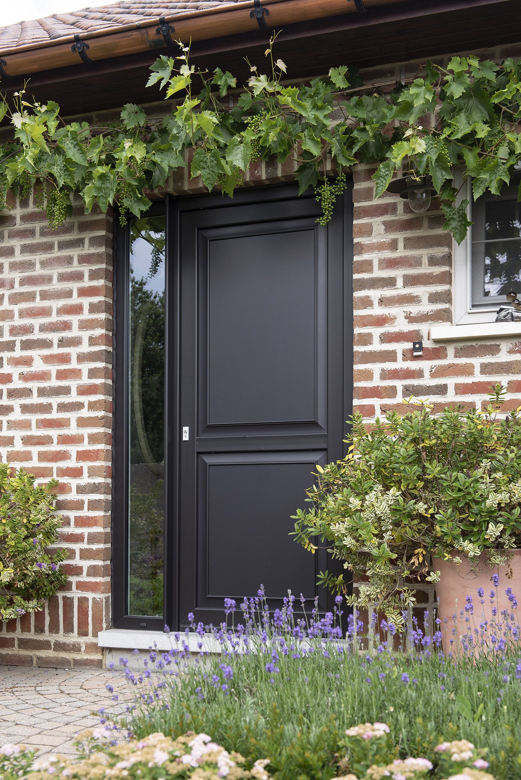 Klassieke voordeur zonder onderhoud 